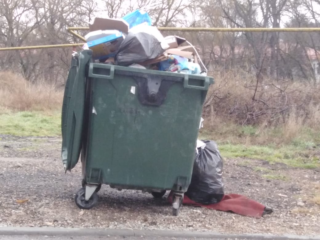 OOO BGS g.Sevastopolya pereshli na vyvoz TKO na dnevnoe vremya 01