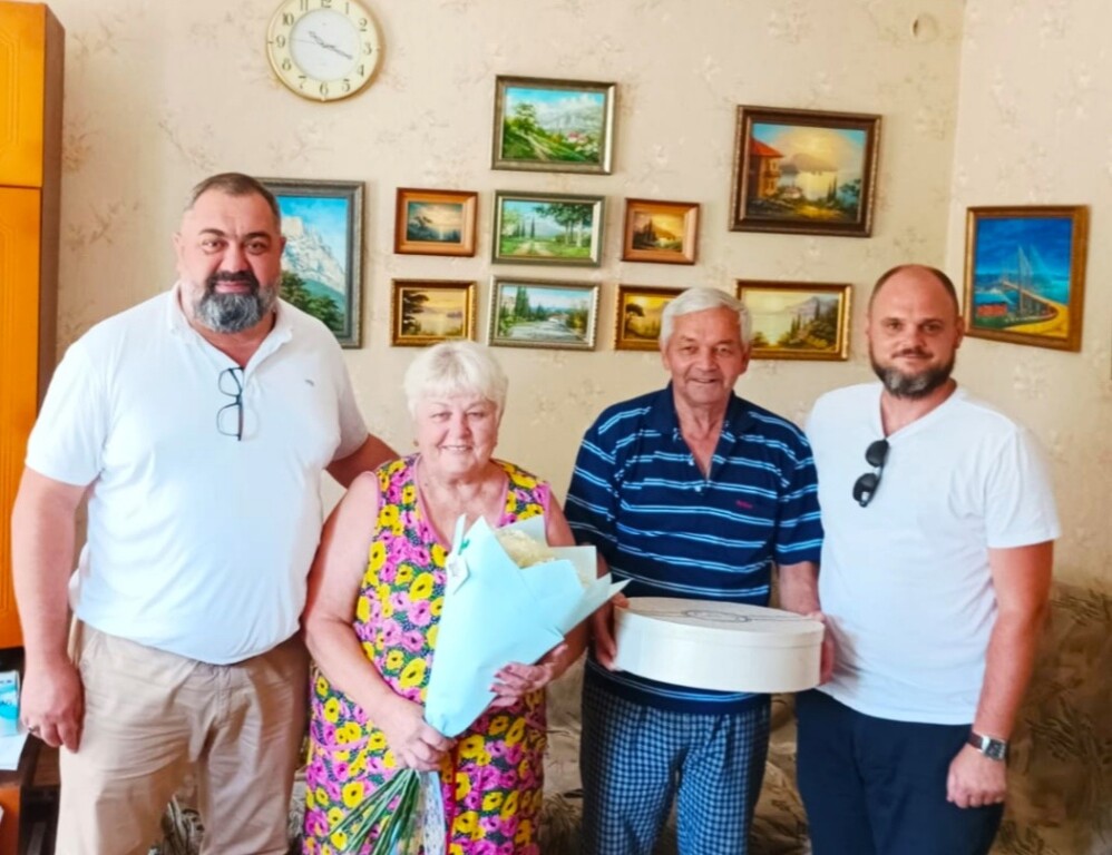 pozdravleniya-glavy-goroda-inkermana-s-godovshchinoj