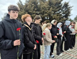 Для школьников Инкермана организована экскурсия по местам воинской славы Севастополя